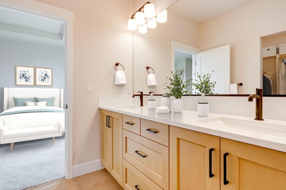 Photo of 3867 NE Tellus Drive 5 of 22