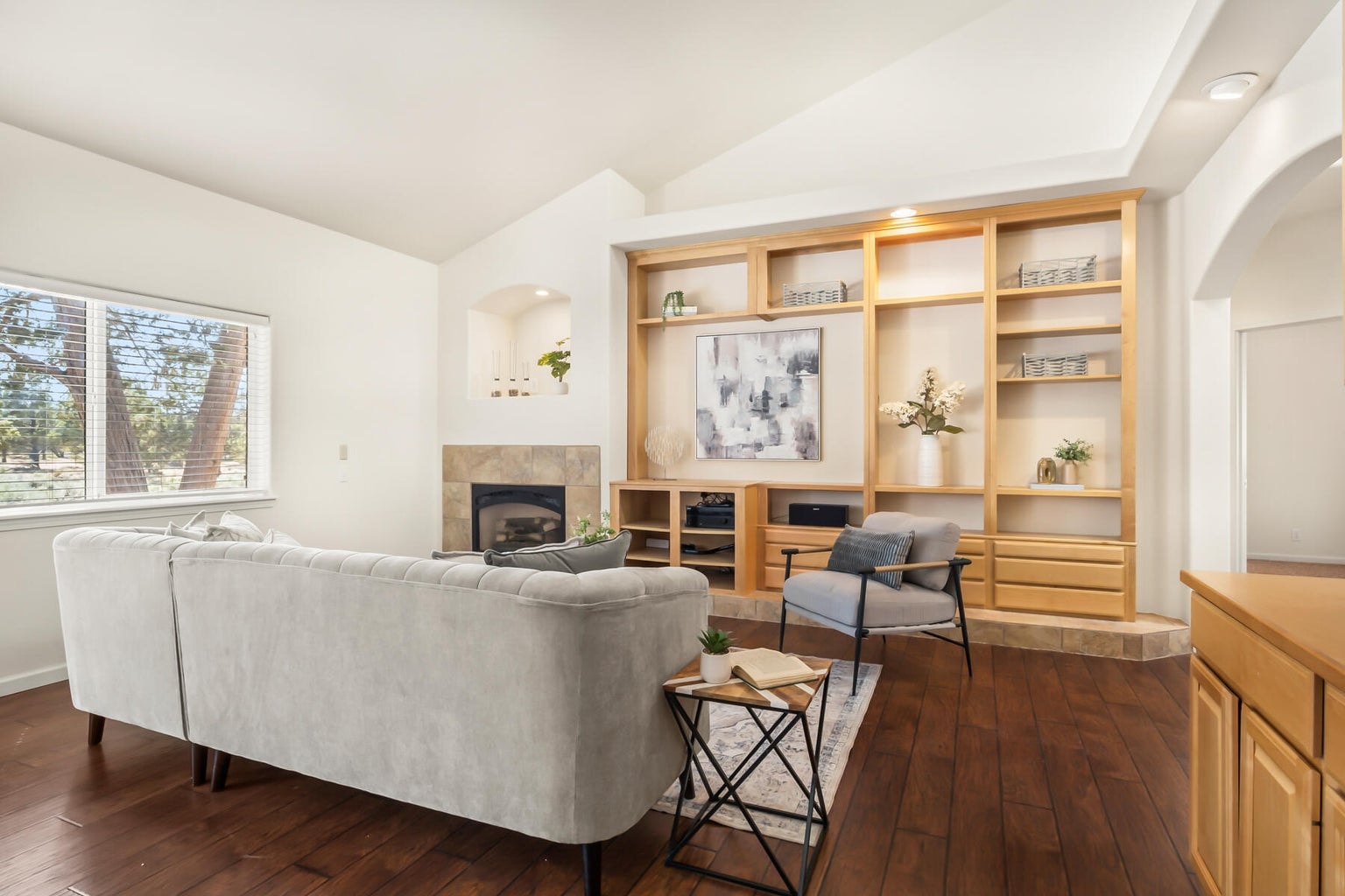 Photo of 2125 Condor Drive 11 of 42
