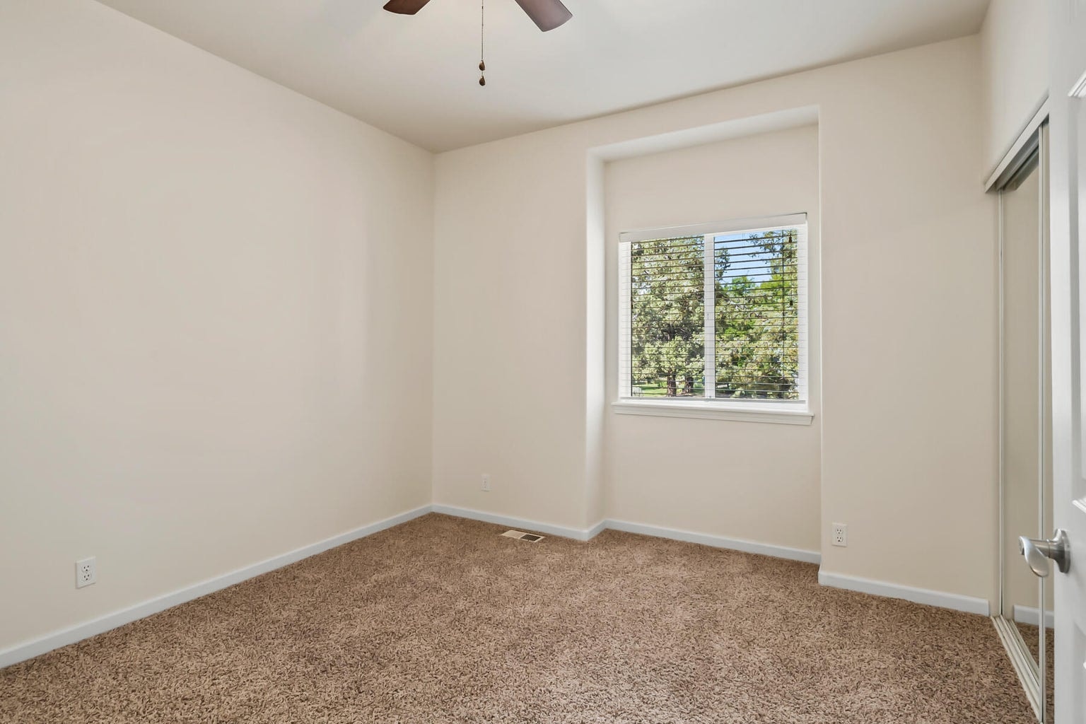 Photo of 2125 Condor Drive 30 of 42
