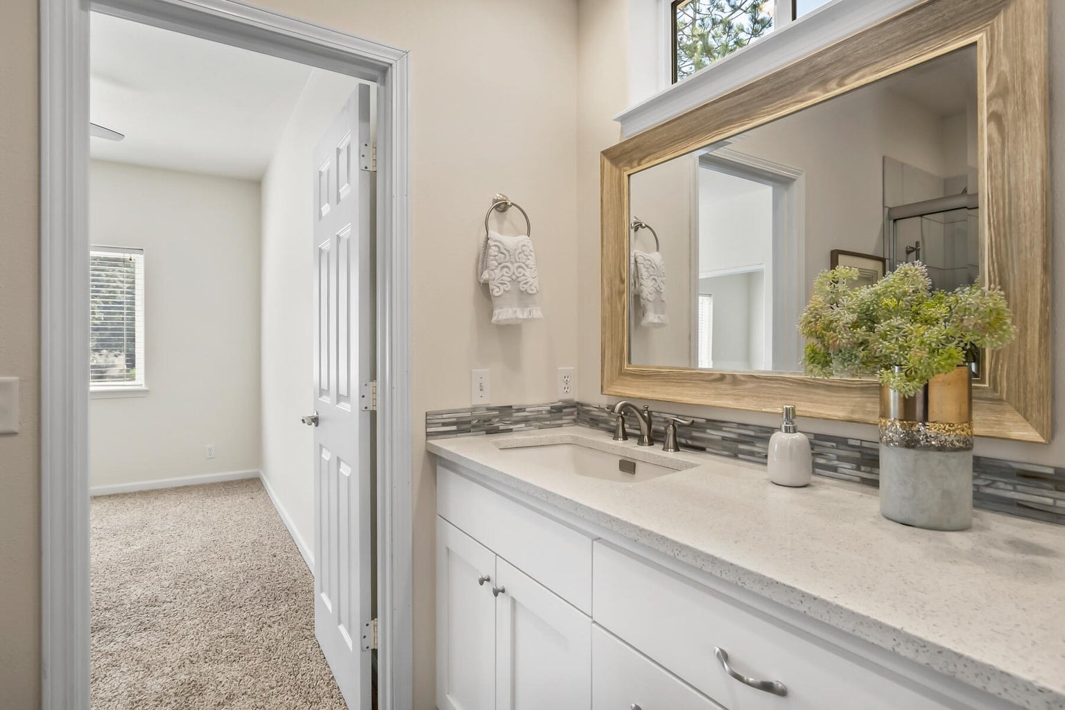 Photo of 2125 Condor Drive 32 of 42