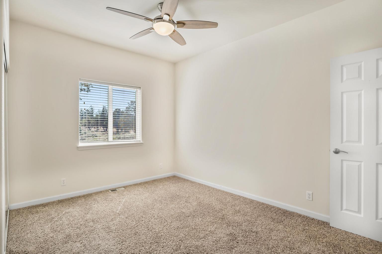Photo of 2125 Condor Drive 34 of 42