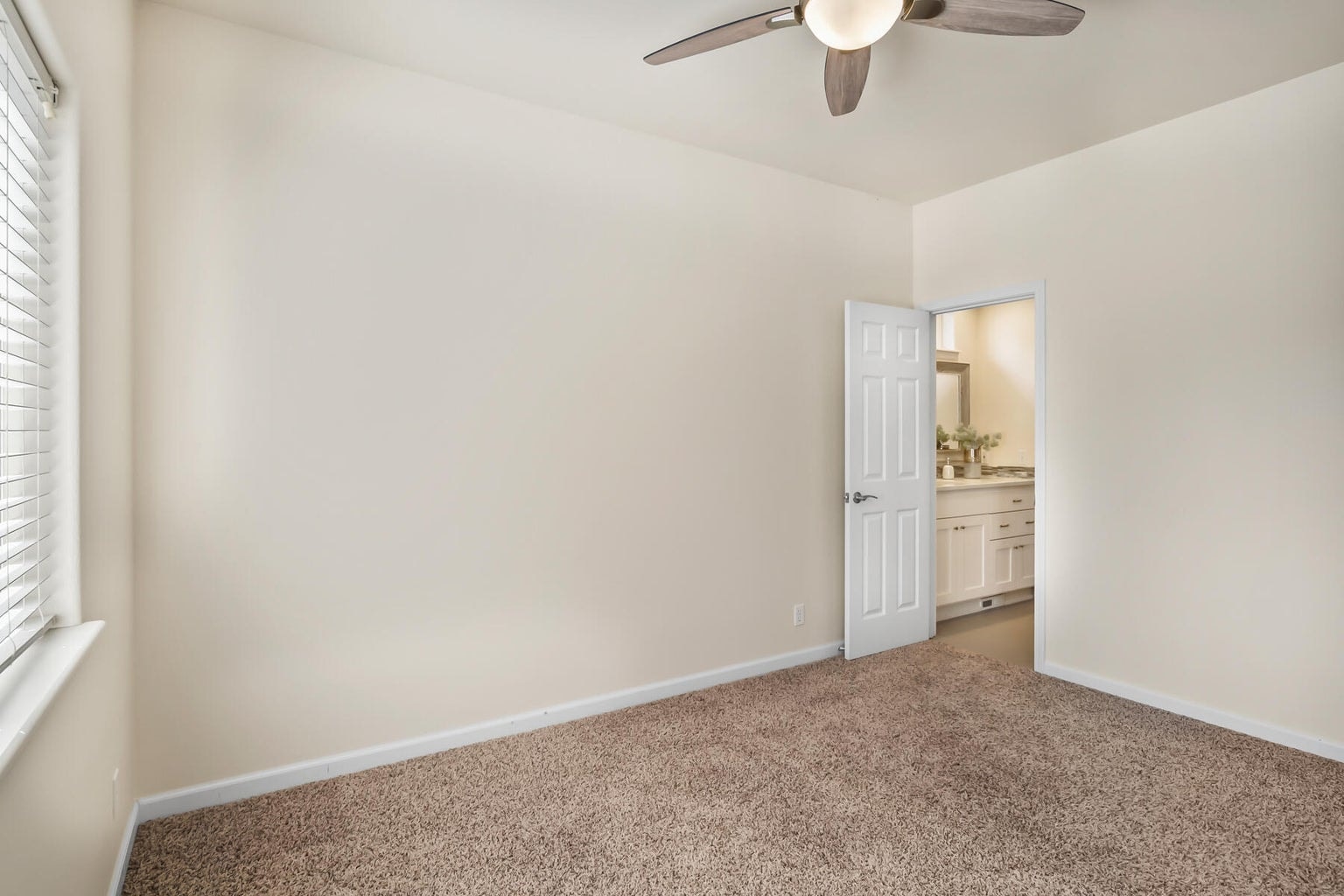 Photo of 2125 Condor Drive 35 of 42