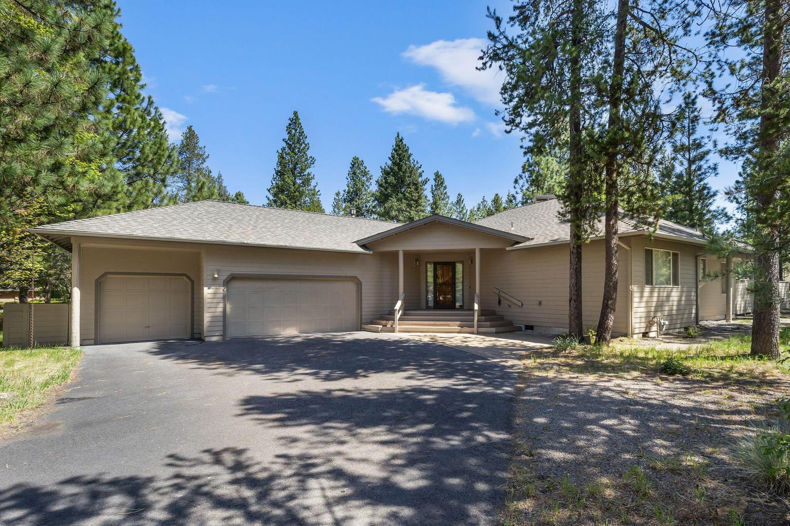 Photo of 58042 Siskin Lane 1 of 49