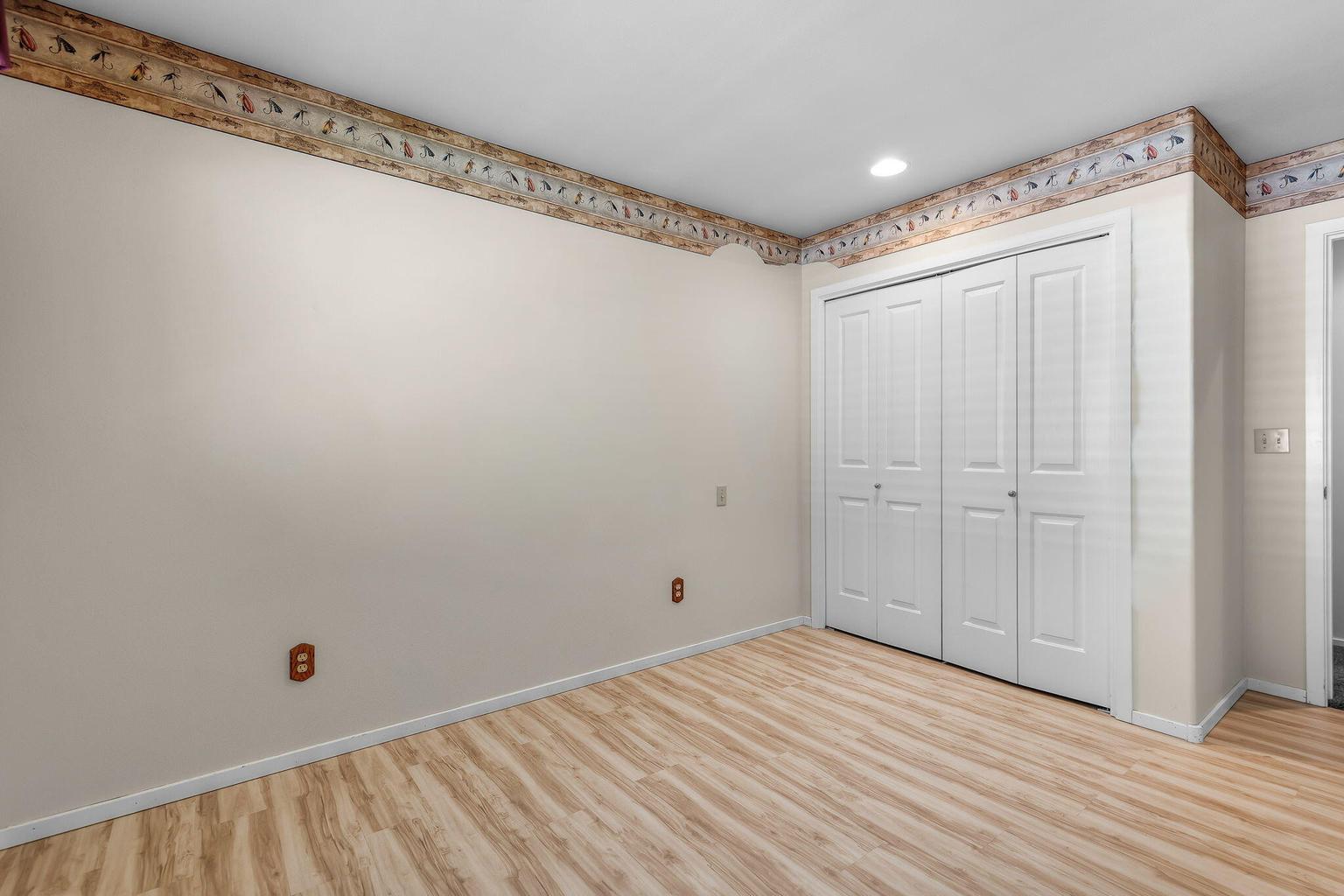 Photo of 58042 Siskin Lane 25 of 49