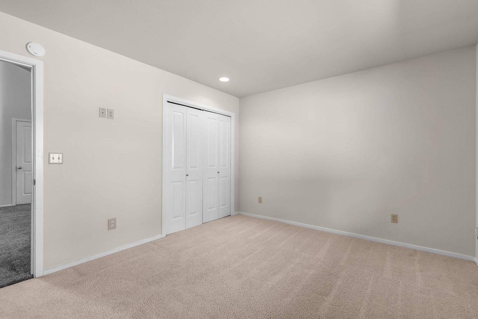 Photo of 58042 Siskin Lane 30 of 49