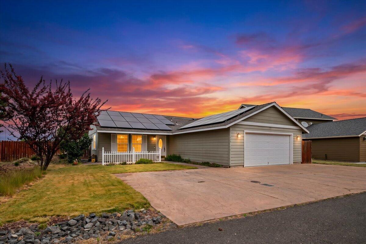 Photo of 512 SE Ponderosa Drive 21 of 21