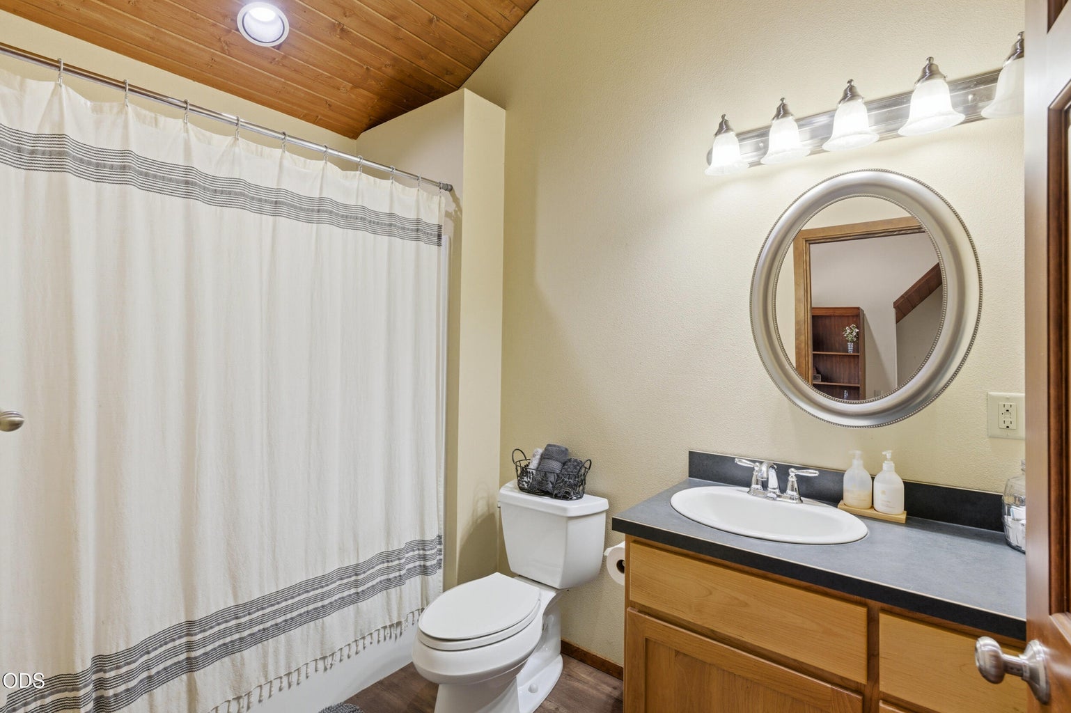 Upstairs Bathroom