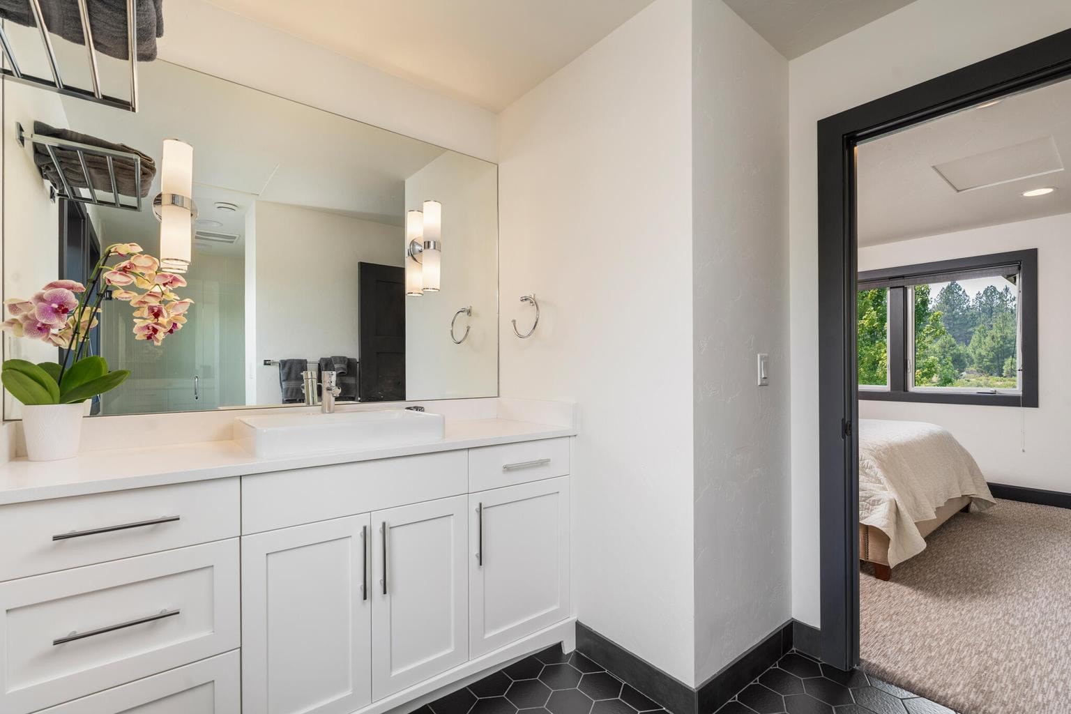 Photo of 61341 Bonneville Loop 40 of 54