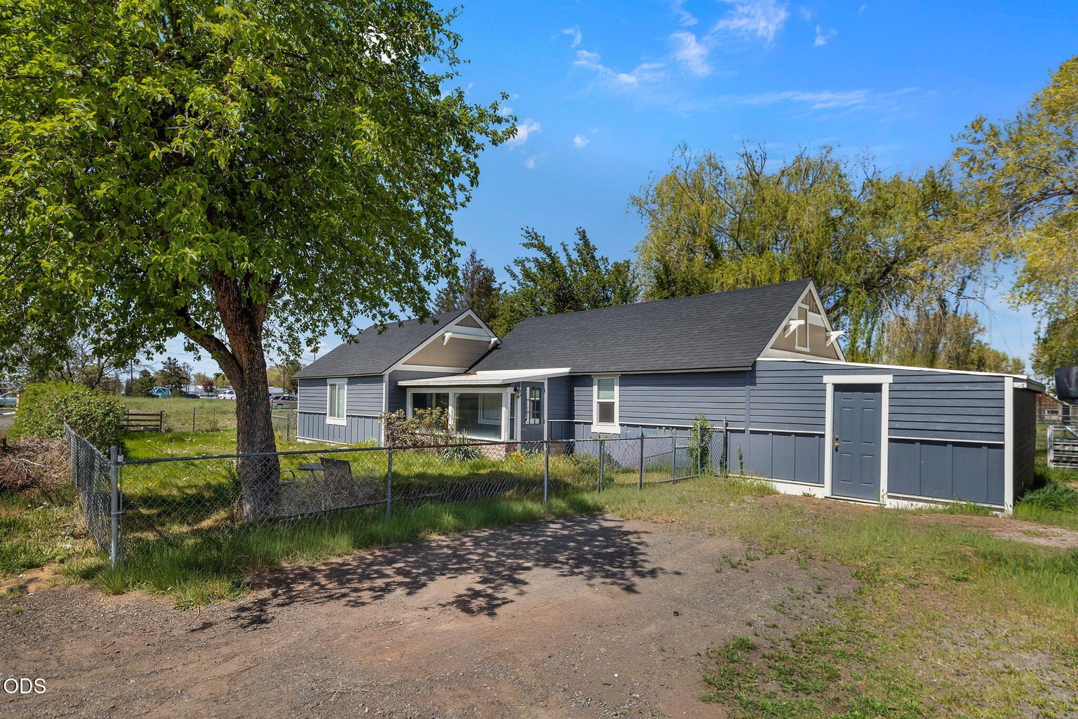 Photo of 847 C Avenue 3 of 51
