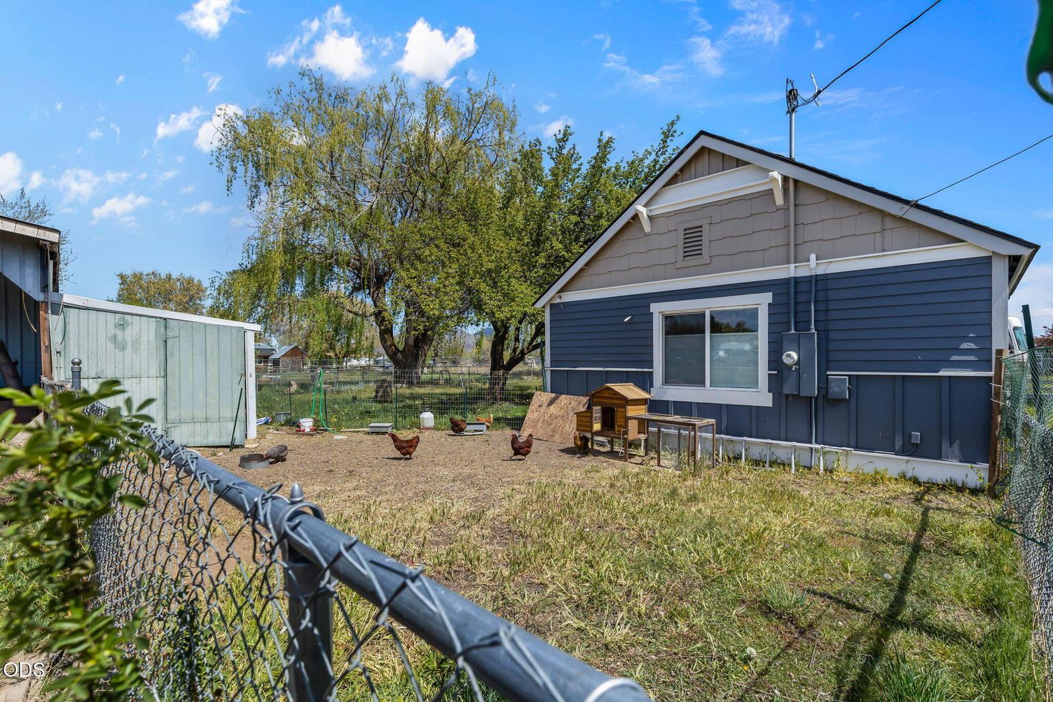 Photo of 847 C Avenue 34 of 51