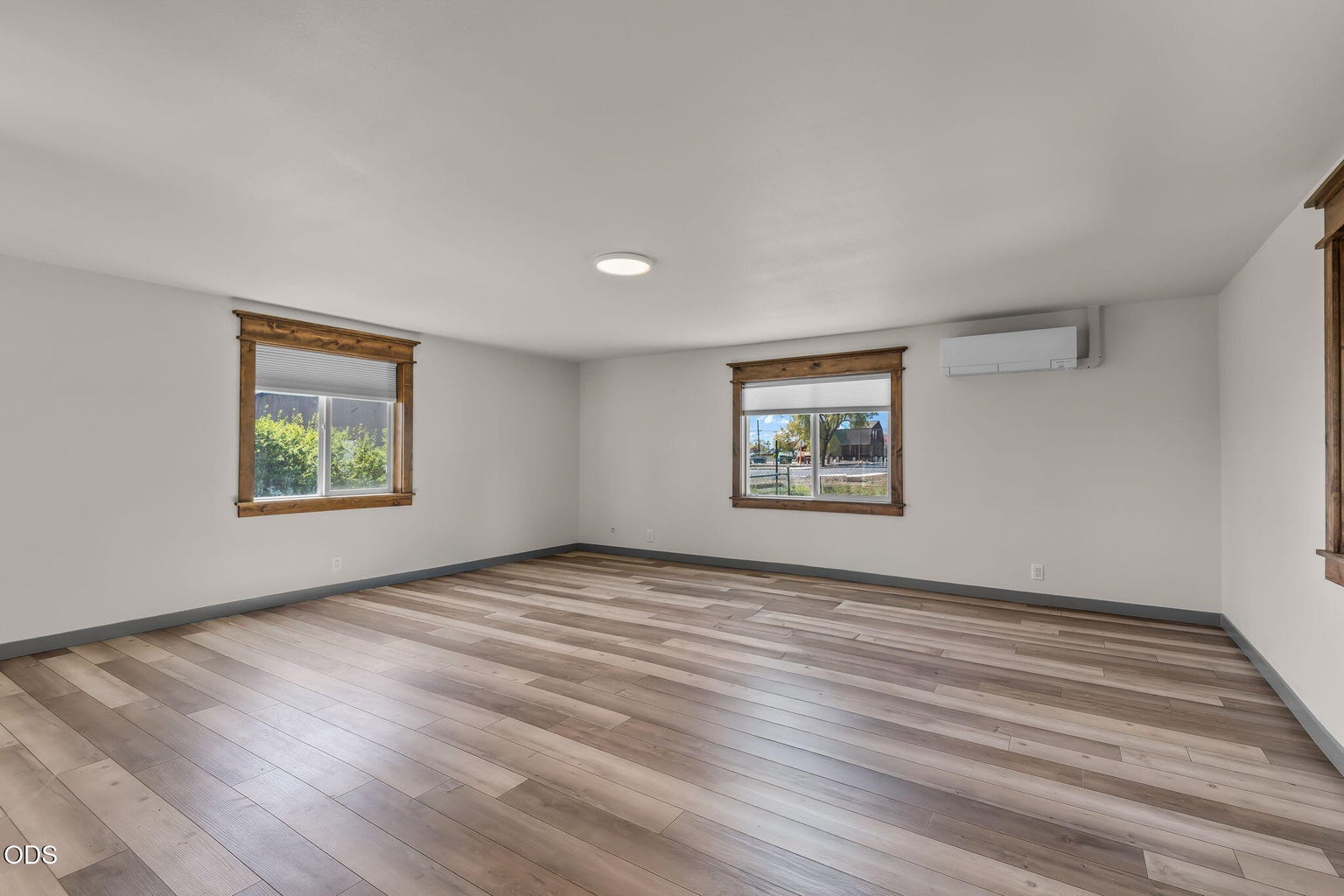 Photo of 847 C Avenue 9 of 51
