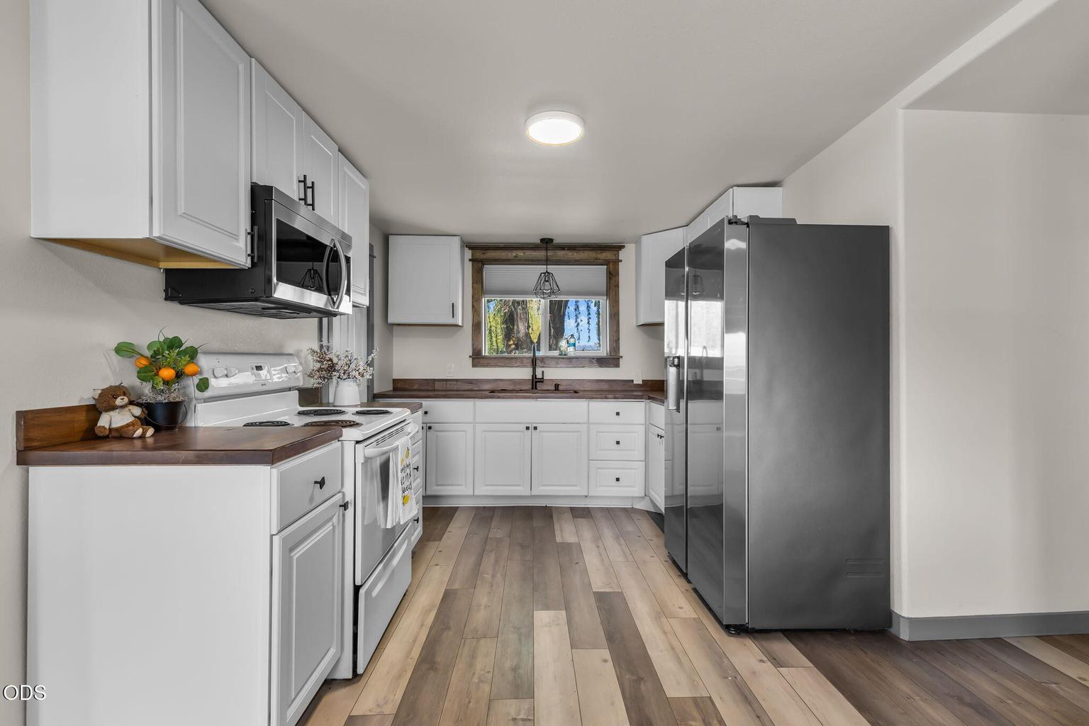 Photo of 847 C Avenue 12 of 51