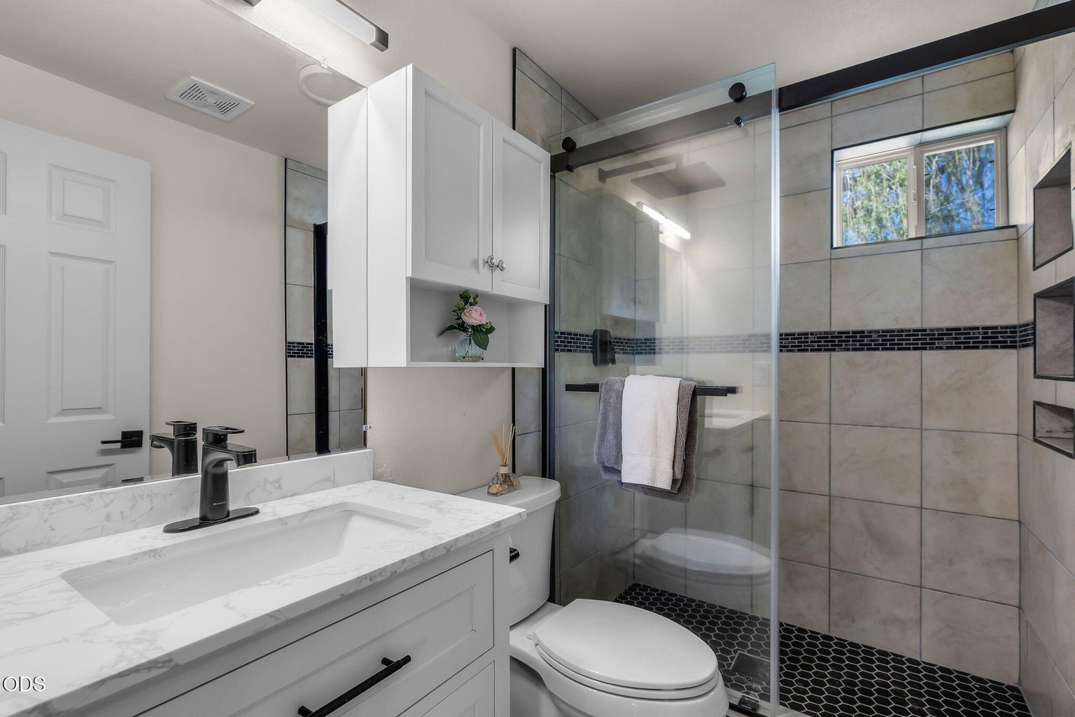 Photo of 847 C Avenue 22 of 51