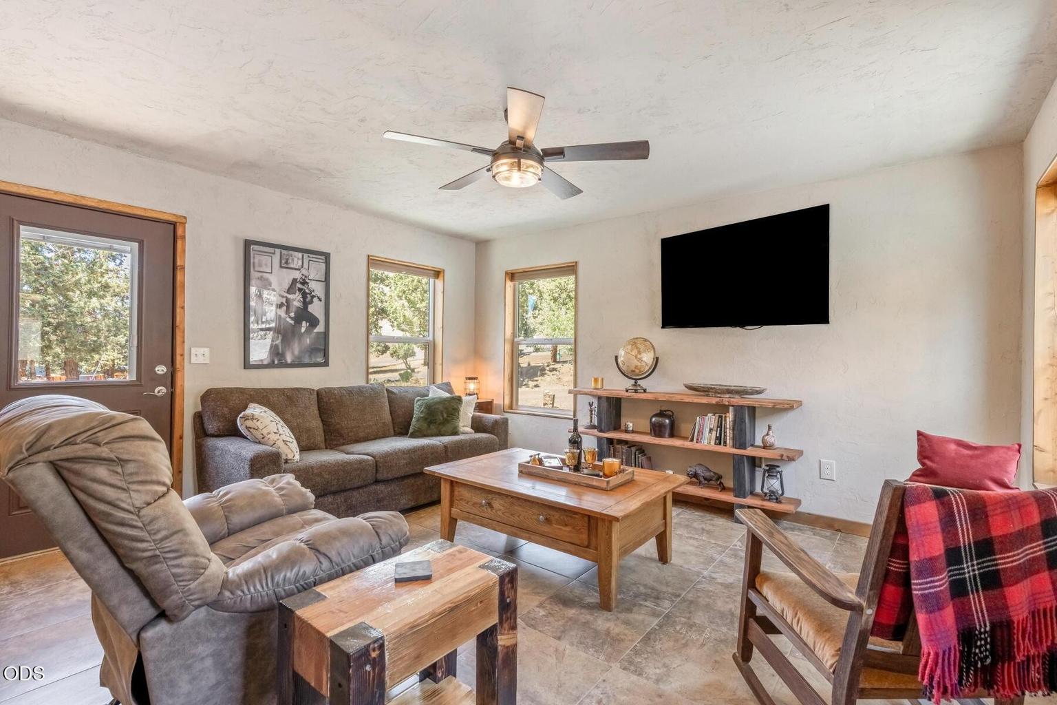 Photo of 16493 SW Folley Waters Drive 5 of 37