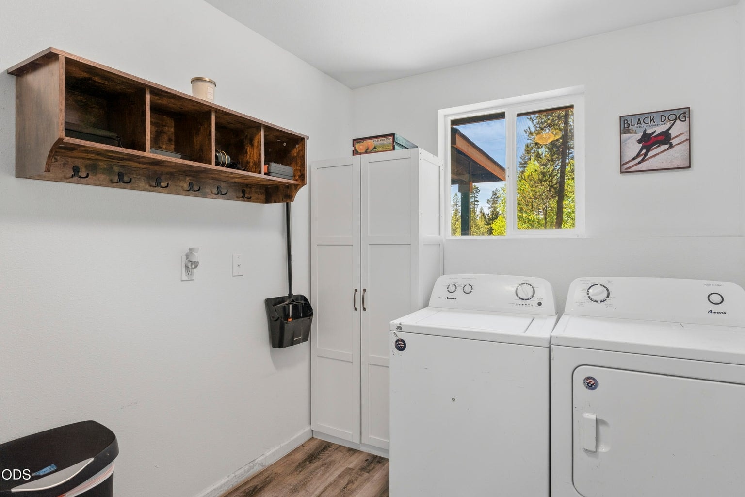 Photo of 53770 Boundary Road 38 of 51