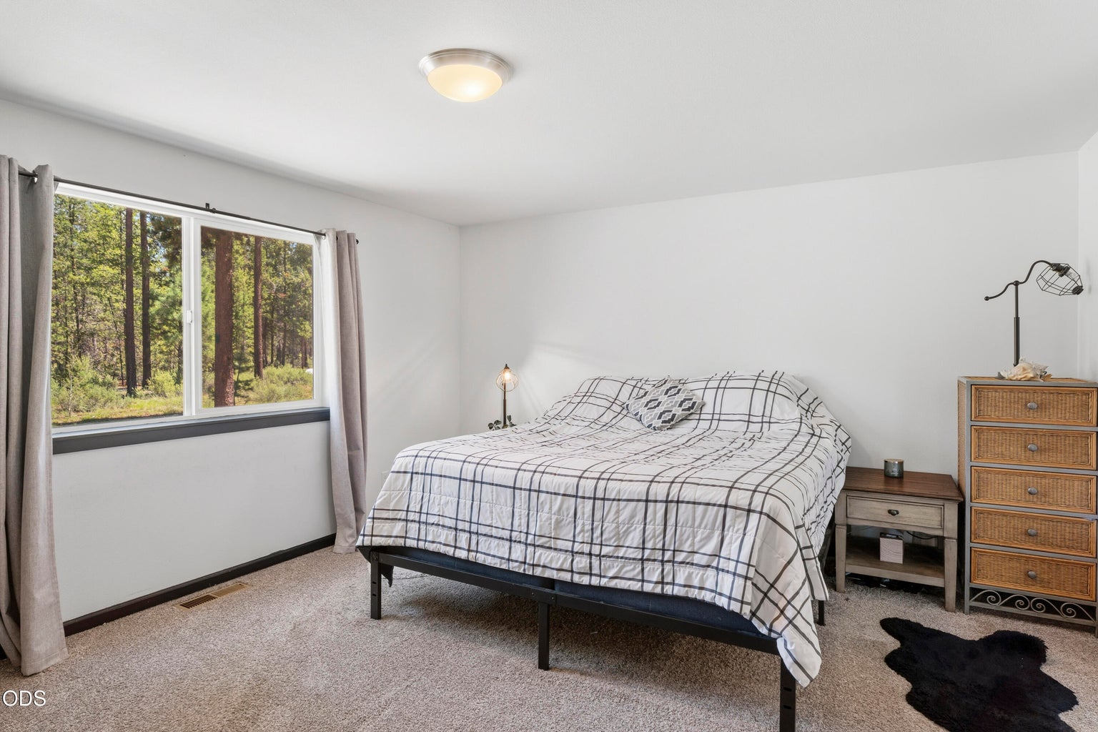 Photo of 53770 Boundary Road 33 of 51