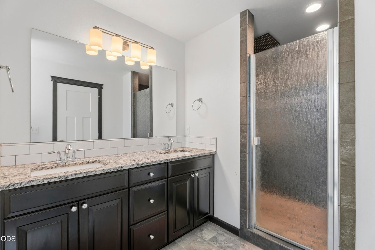 Photo of 53770 Boundary Road 35 of 51
