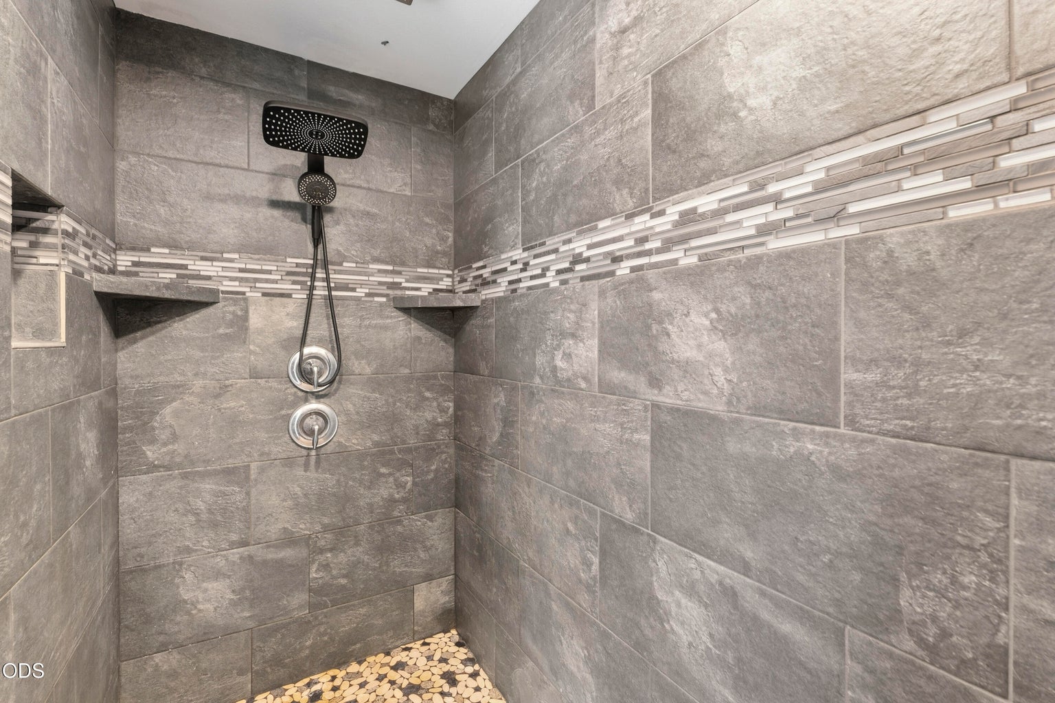 Photo of 53770 Boundary Road 7 of 51