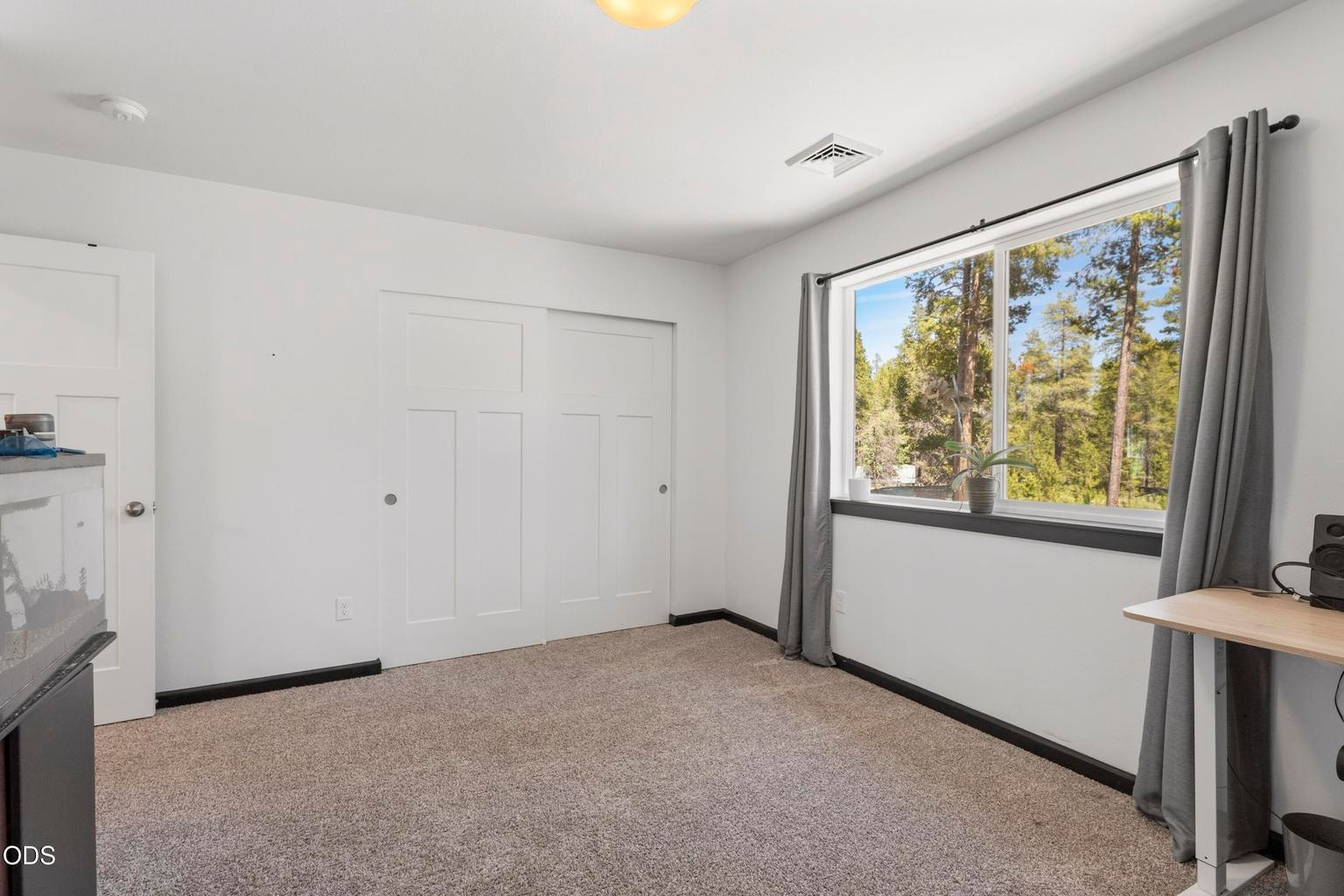 Photo of 53770 Boundary Road 42 of 51
