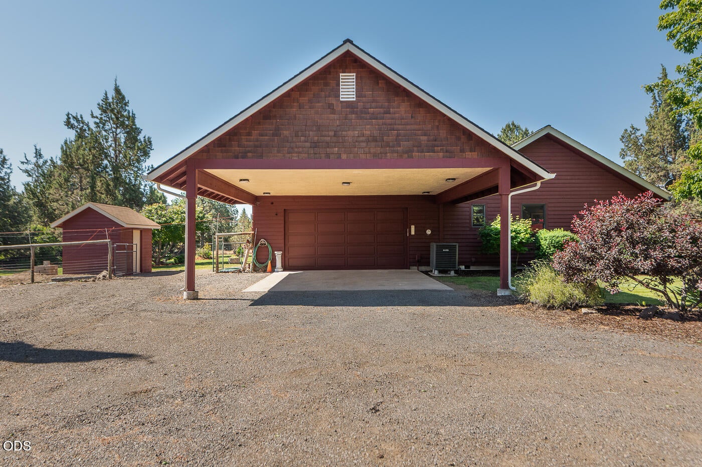 Photo of 1455 SW Sunset Drive 22 of 43