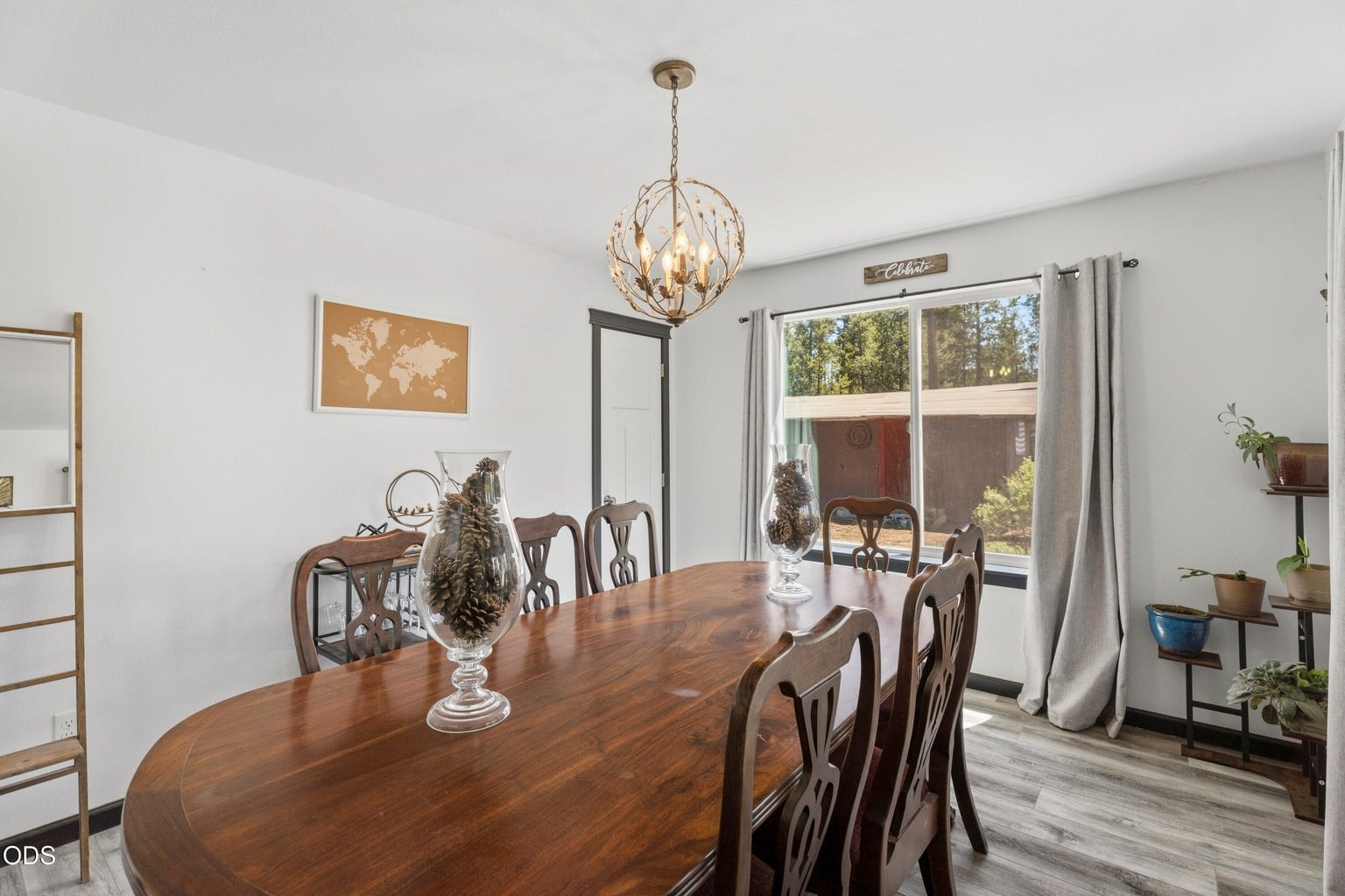 Photo of 53770 Boundary Road 32 of 51