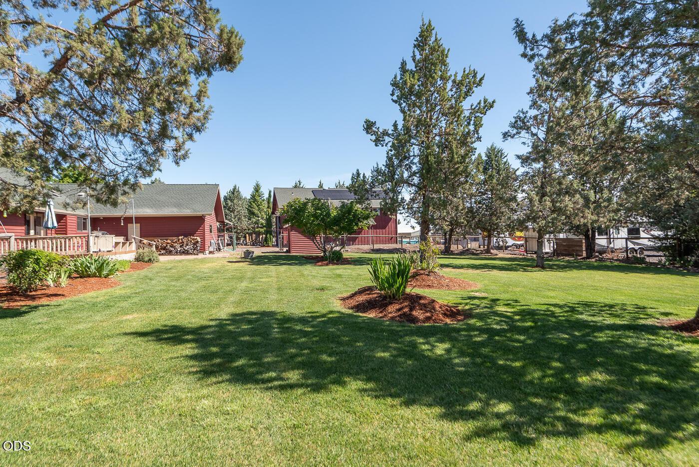 Photo of 1455 SW Sunset Drive 27 of 43