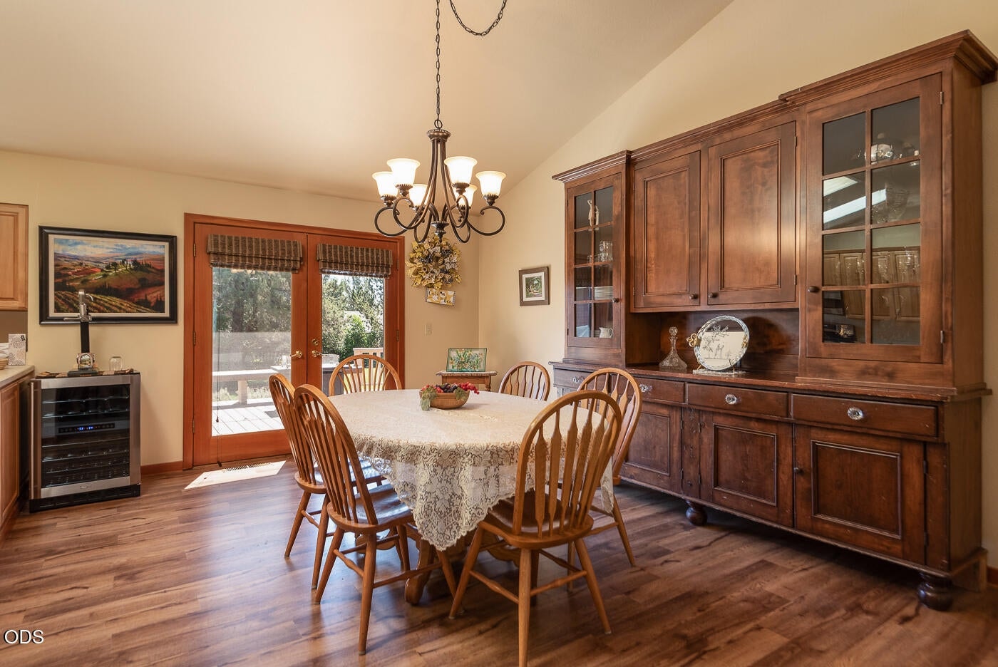 Photo of 1455 SW Sunset Drive 10 of 43