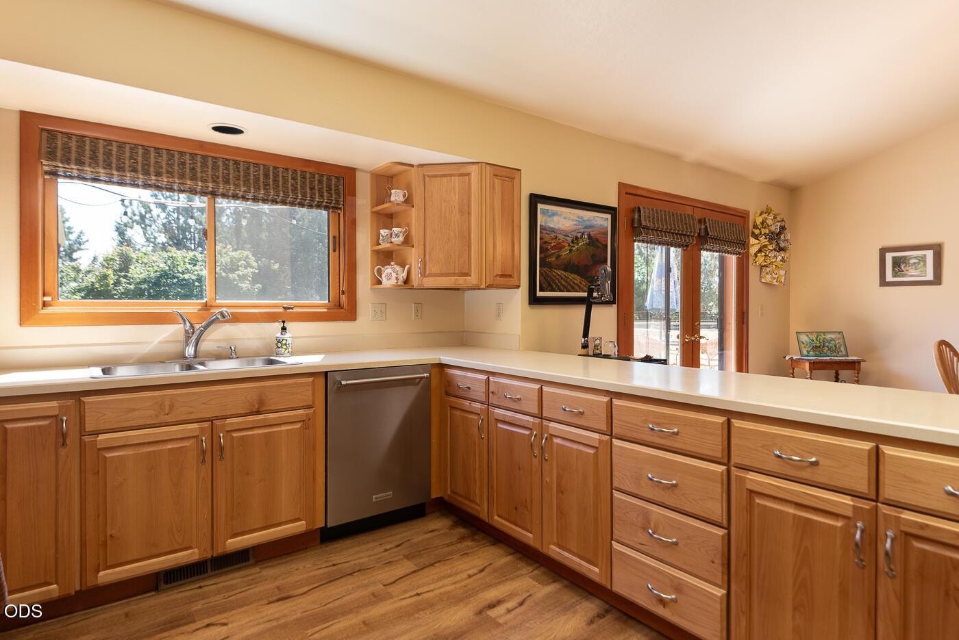 Photo of 1455 SW Sunset Drive 12 of 43