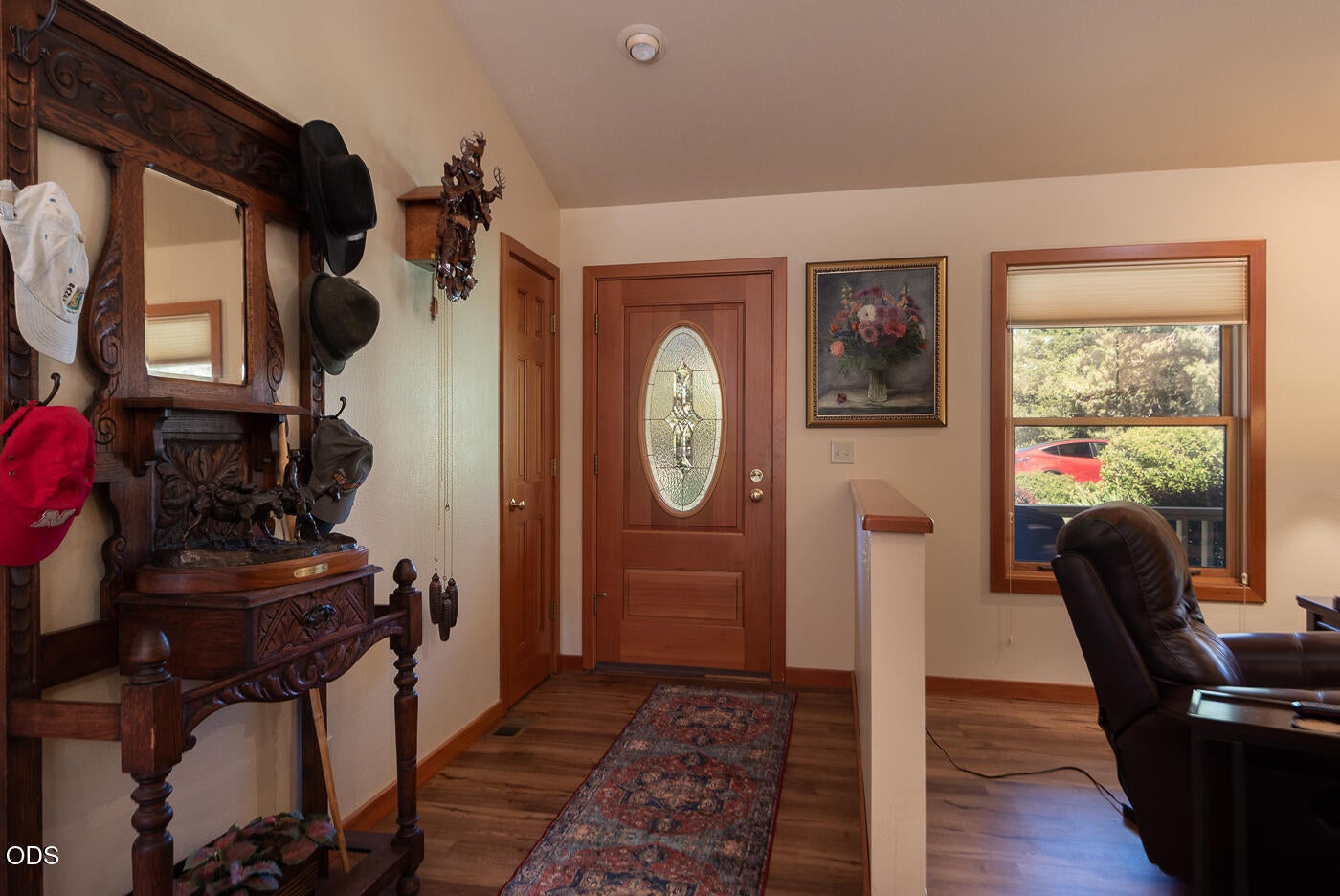 Photo of 1455 SW Sunset Drive 5 of 43