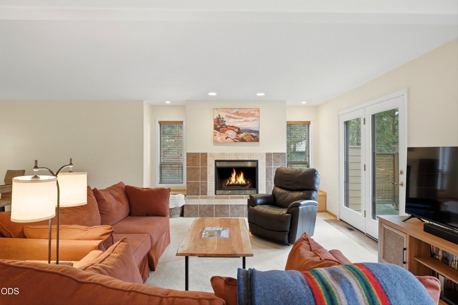 Photo of 18004 Tan Oak Lane 15 of 36