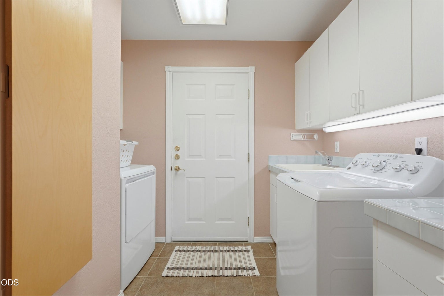 Photo of 18004 Tan Oak Lane 20 of 36