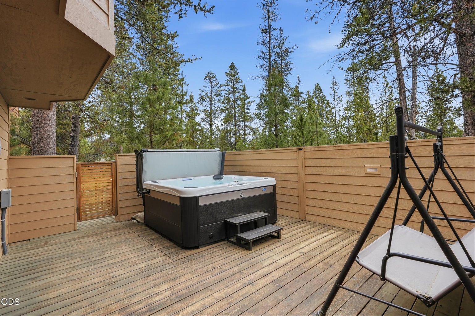 Photo of 18004 Tan Oak Lane 34 of 36