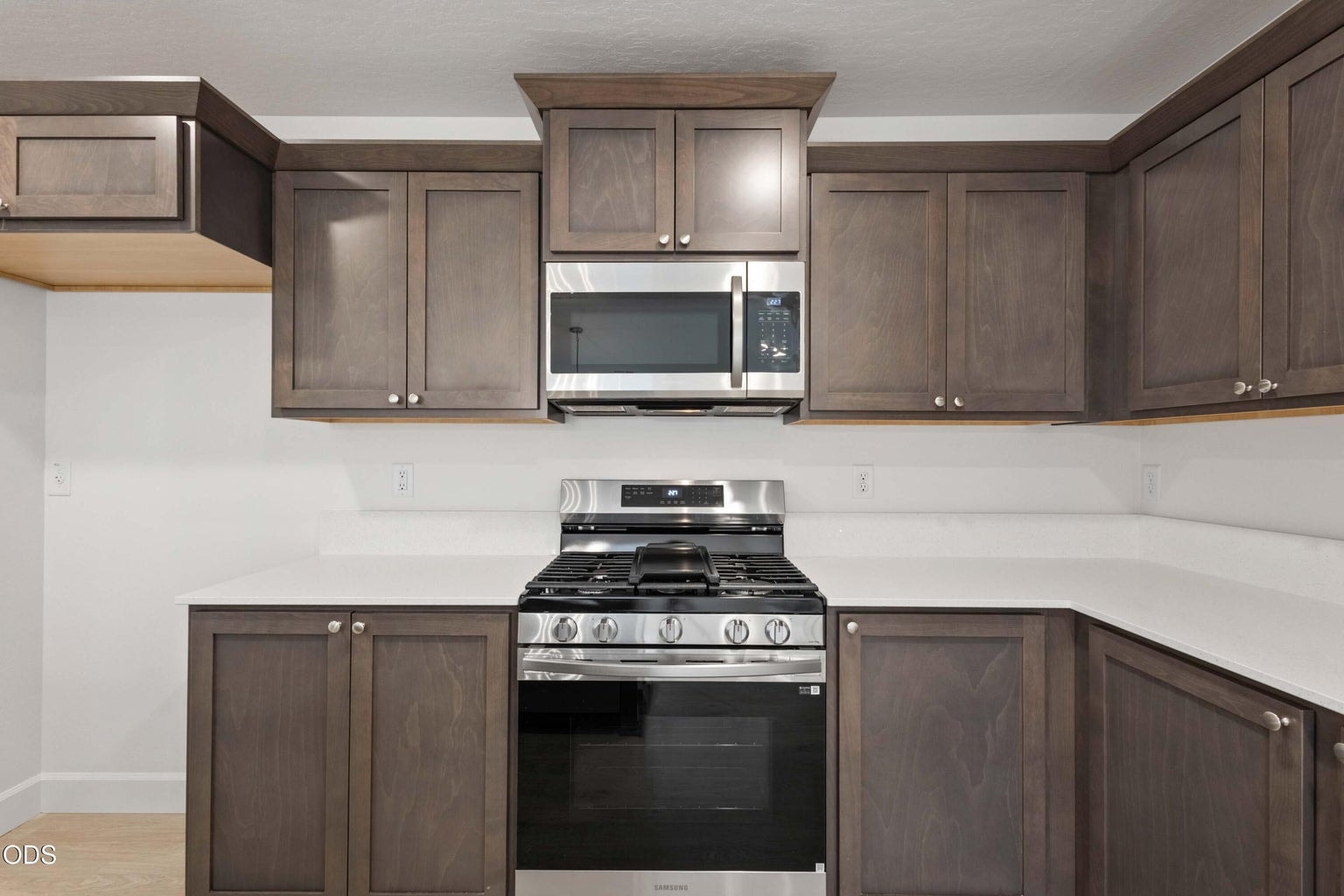 Photo of 458 NW Birdie Lane 17 of 26