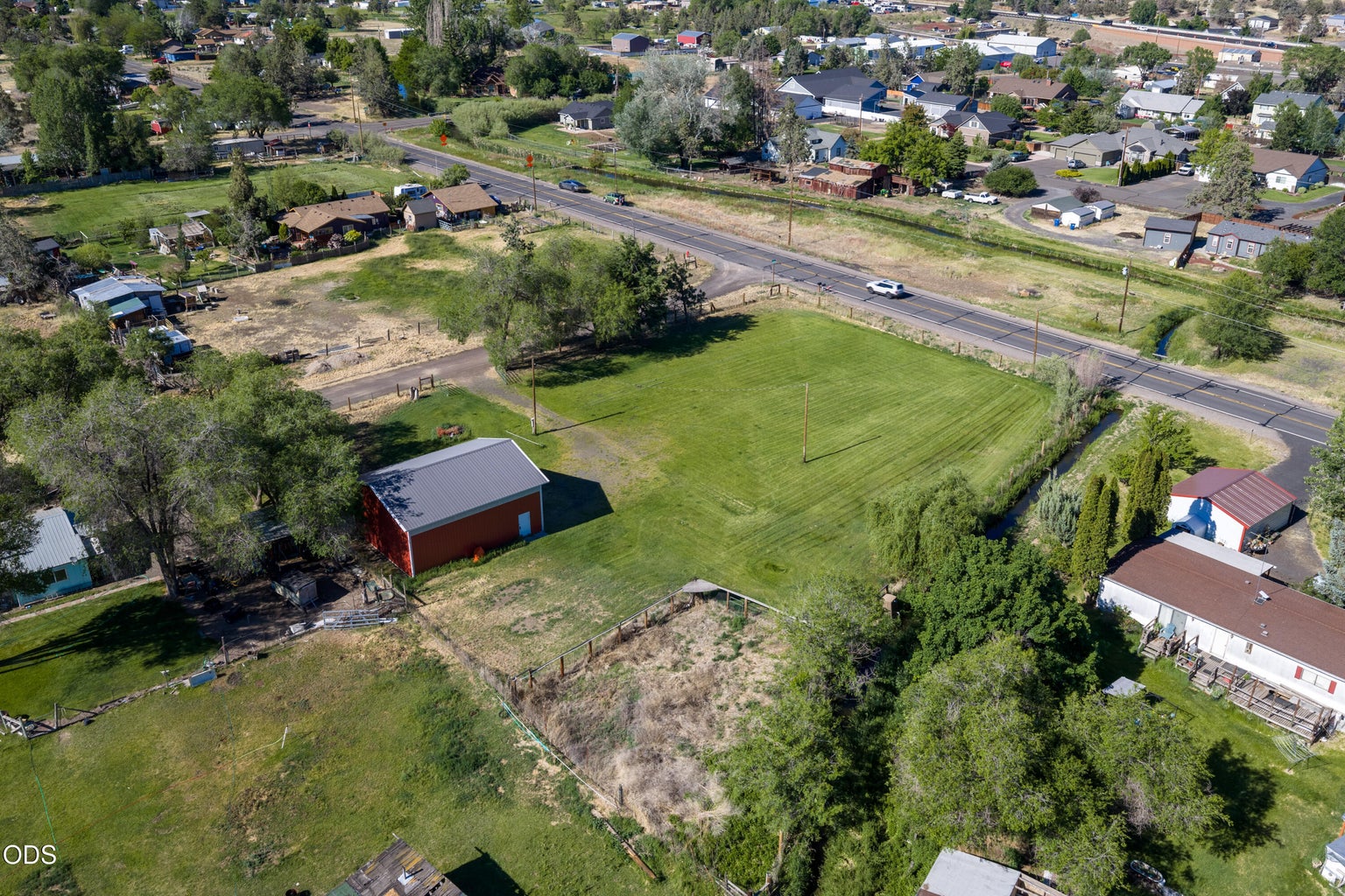 Photo of 409 G Avenue 33 of 37
