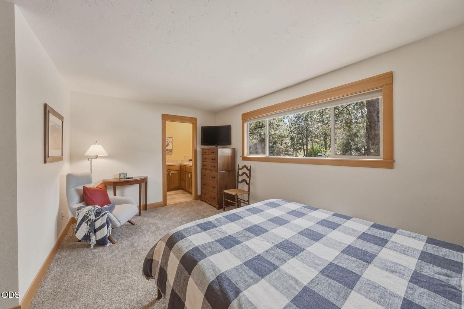 Photo of 807 E Desperado 21 of 48