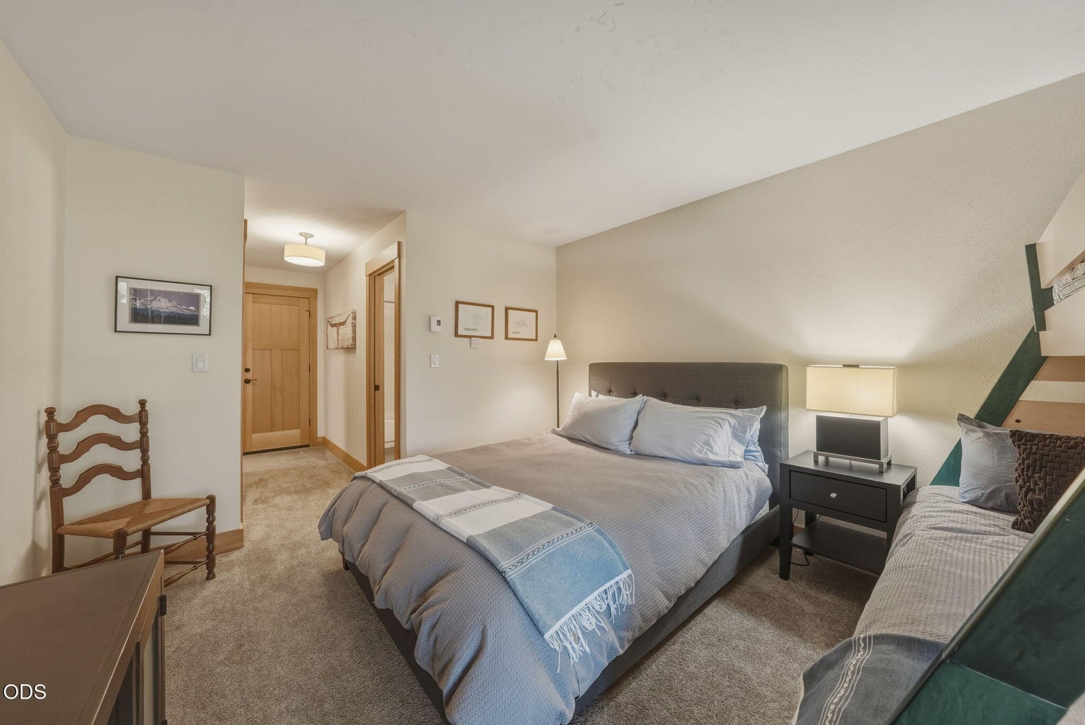 Photo of 807 E Desperado 25 of 48