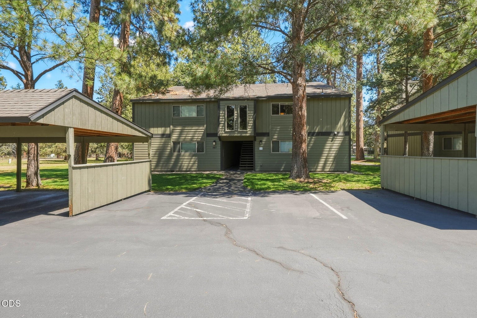 Photo of 807 E Desperado 38 of 48