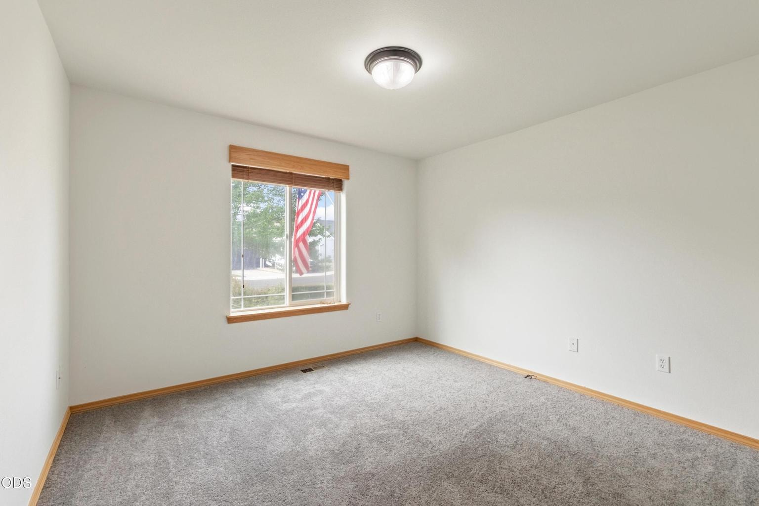 Photo of 2035 NW Kilnwood Lane 17 of 37