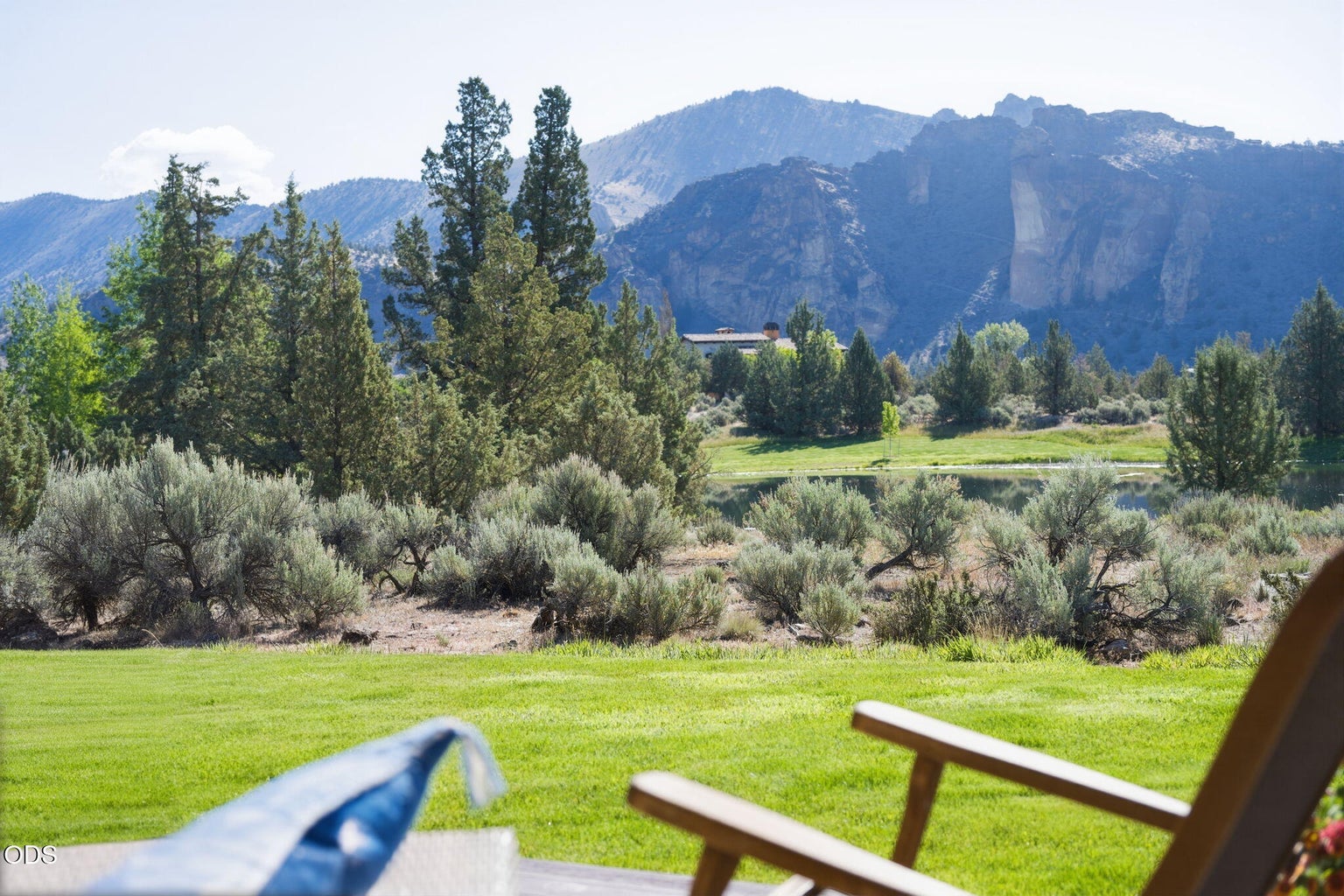 Outdoor living spaces with lake and Smith Rock Views