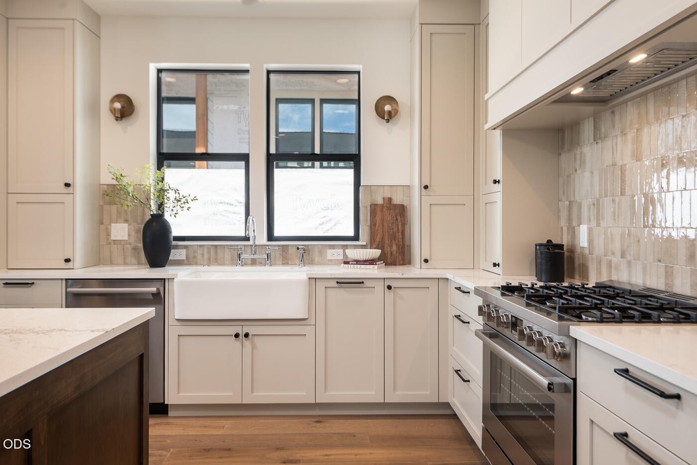 Photo of 3012 NW Polarstar Court 15 of 61