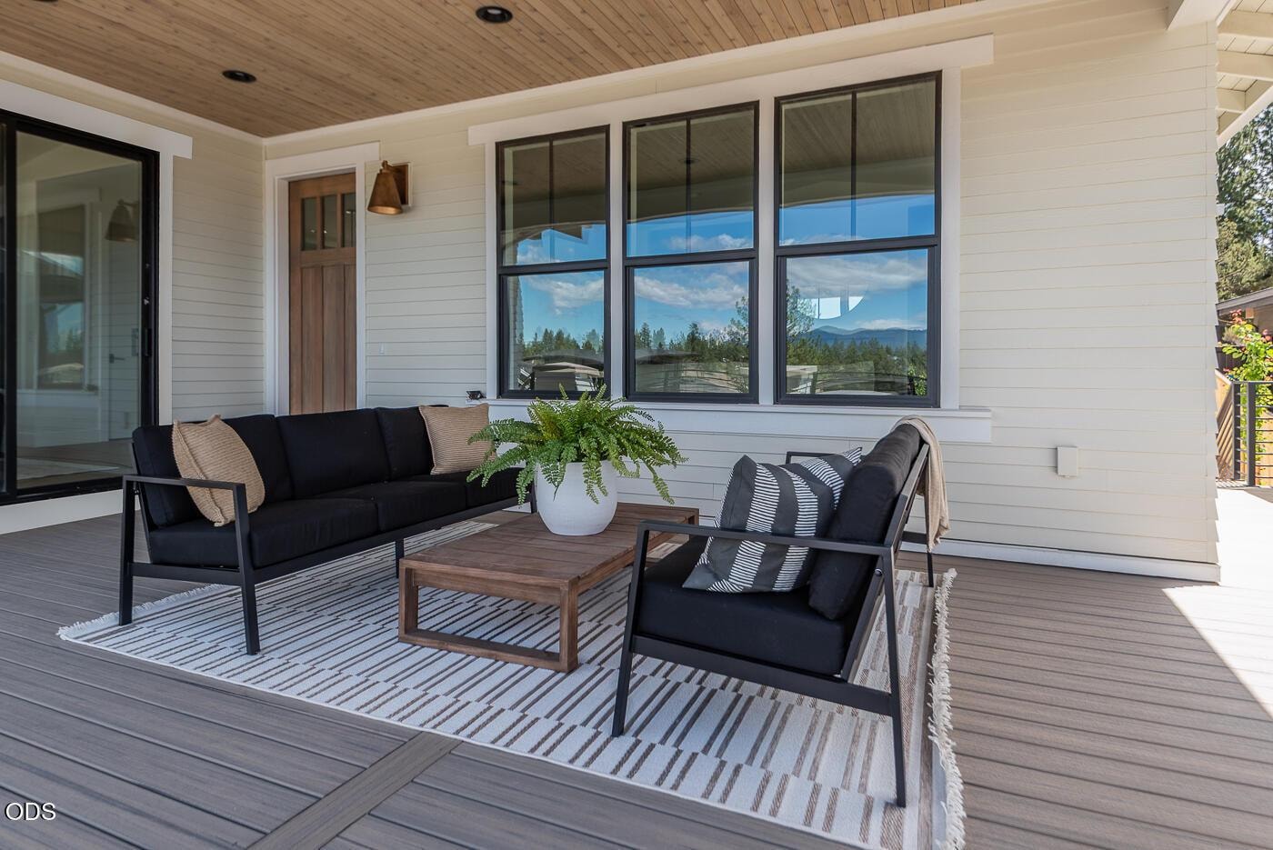 Photo of 3012 NW Polarstar Court 2 of 61