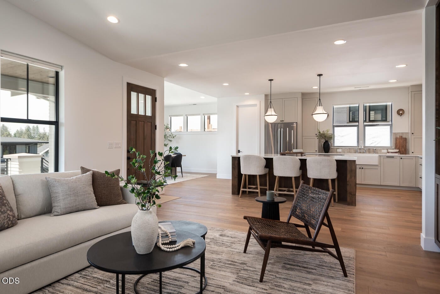 Photo of 3012 NW Polarstar Court 3 of 61