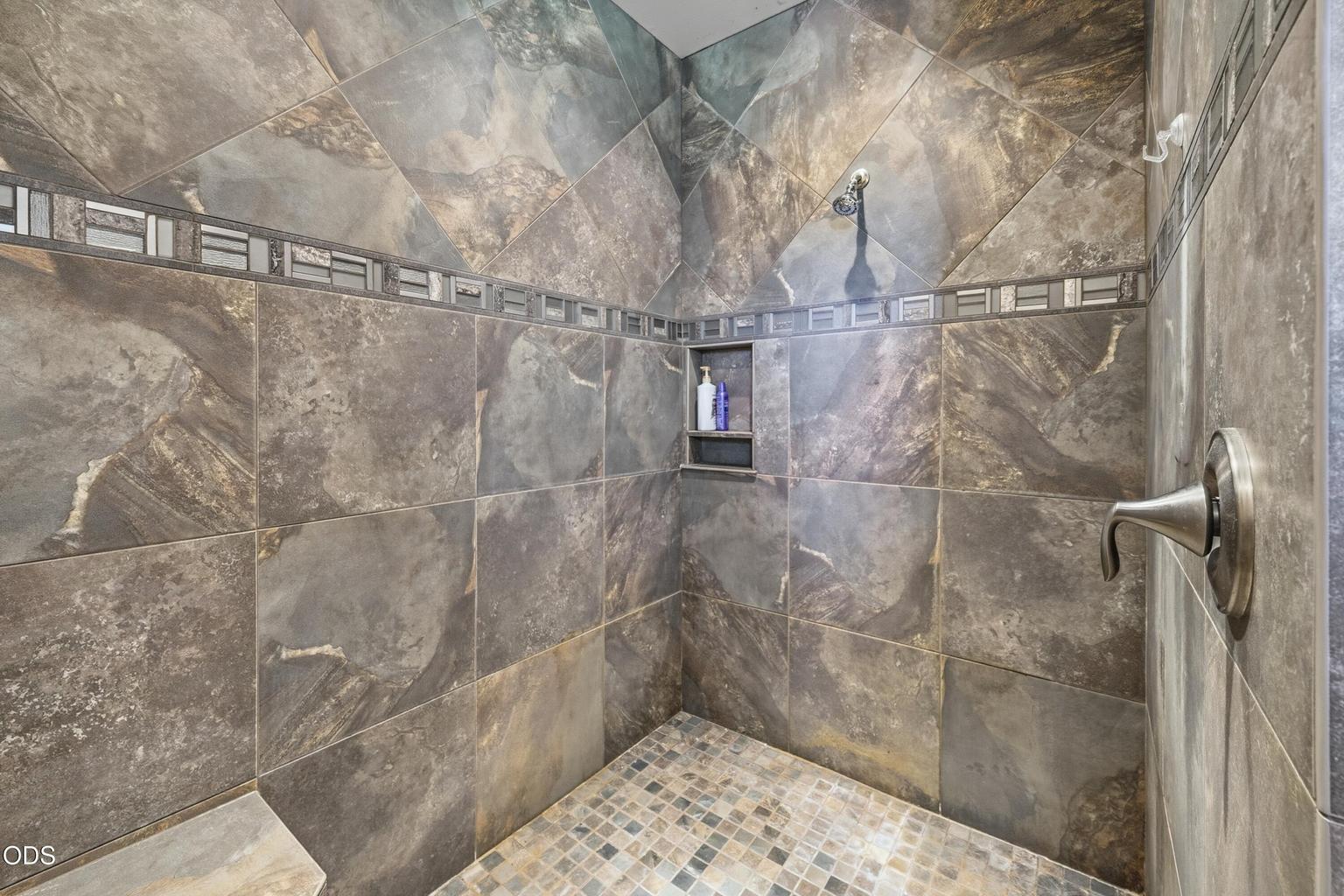 Photo of 6967 SW Quarry Avenue 15 of 41