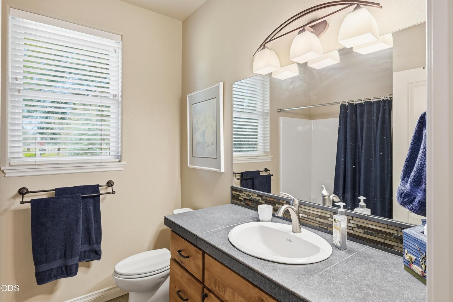 Photo of 6967 SW Quarry Avenue 23 of 41