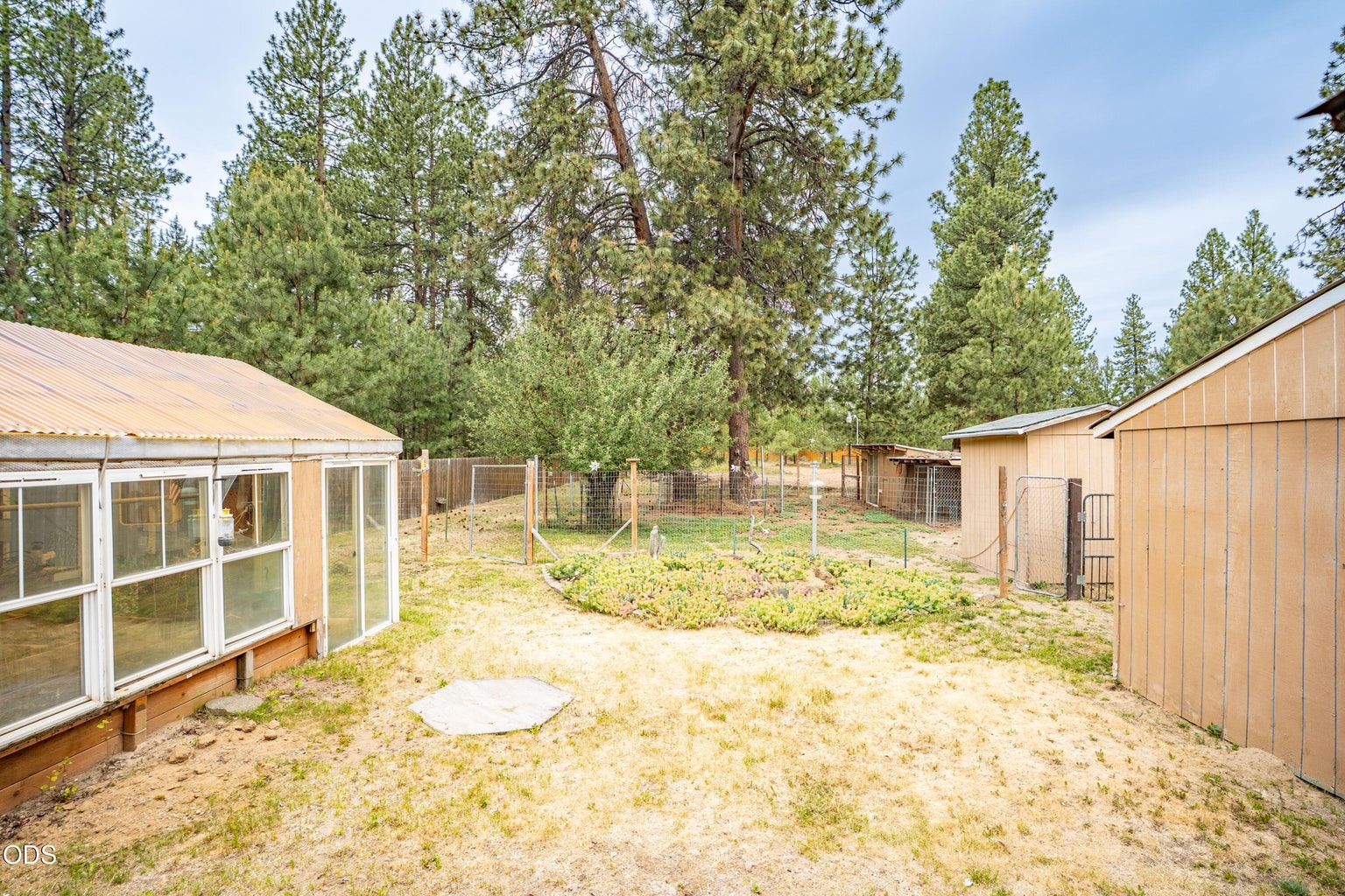 Photo of 60245 Lakeview Drive 31 of 45