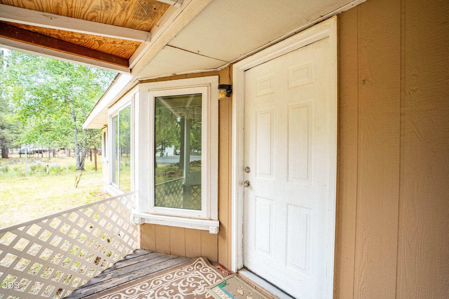 Photo of 60245 Lakeview Drive 30 of 45