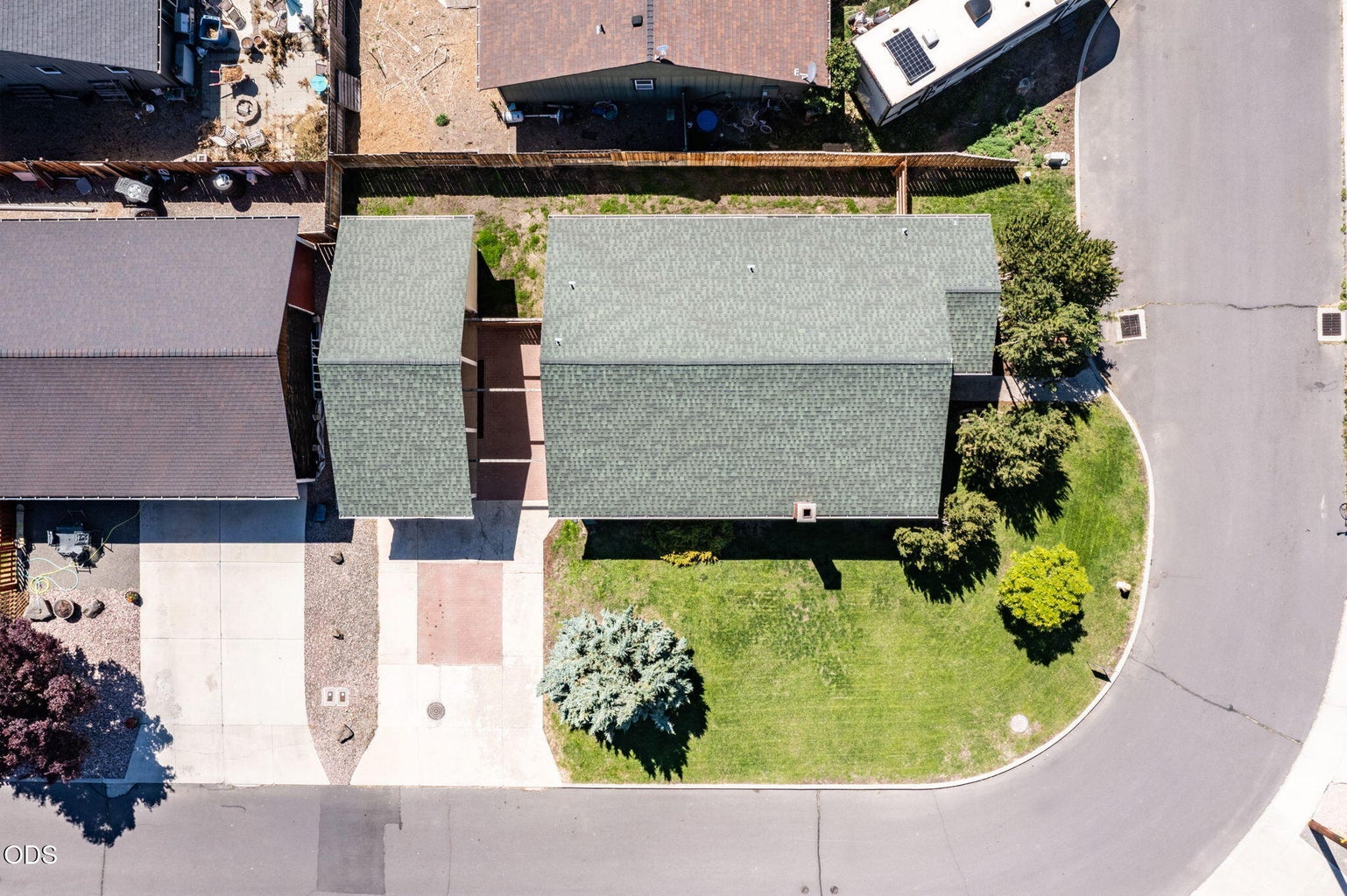 Photo of 1372 NW Teal Loop 26 of 32