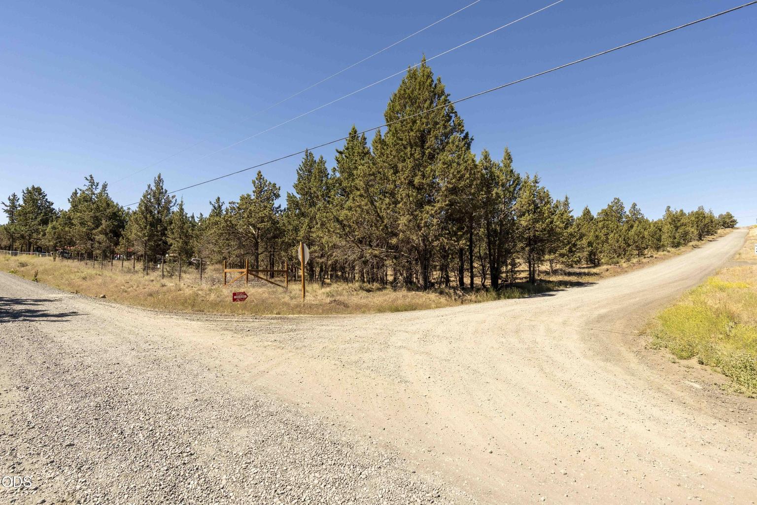 Photo of SE Beretta Way TL-3314 1 of 17