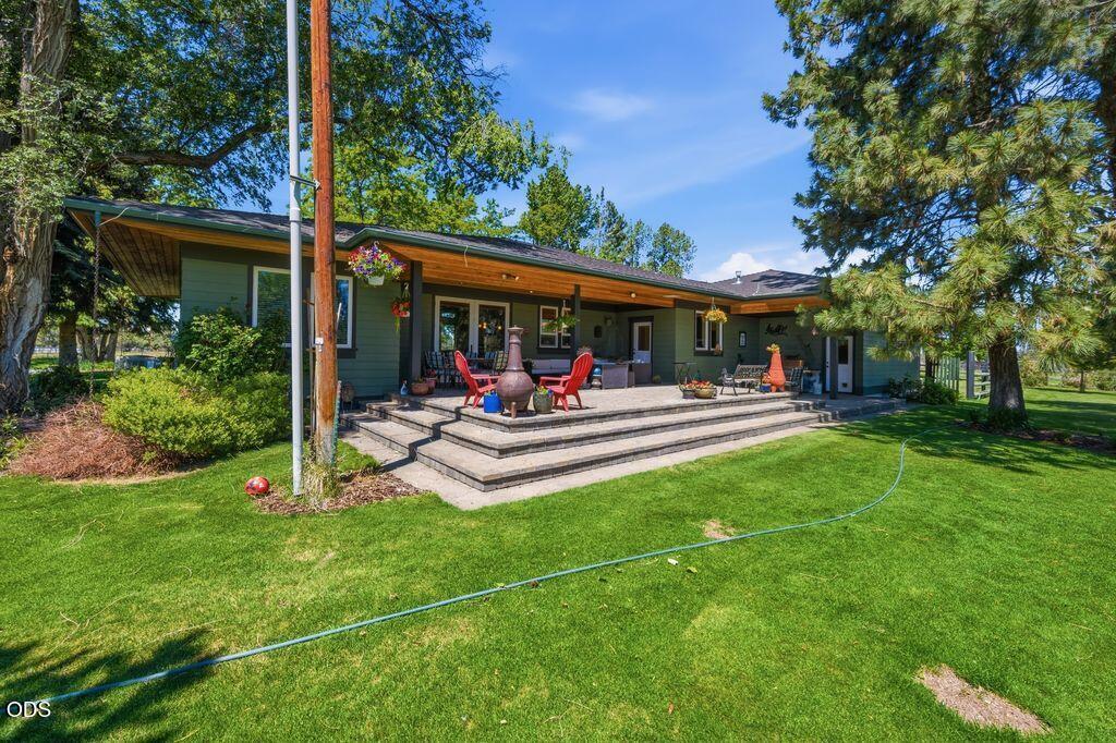 Back Yard is immaculate with mature shade trees and wonderful flat yard!