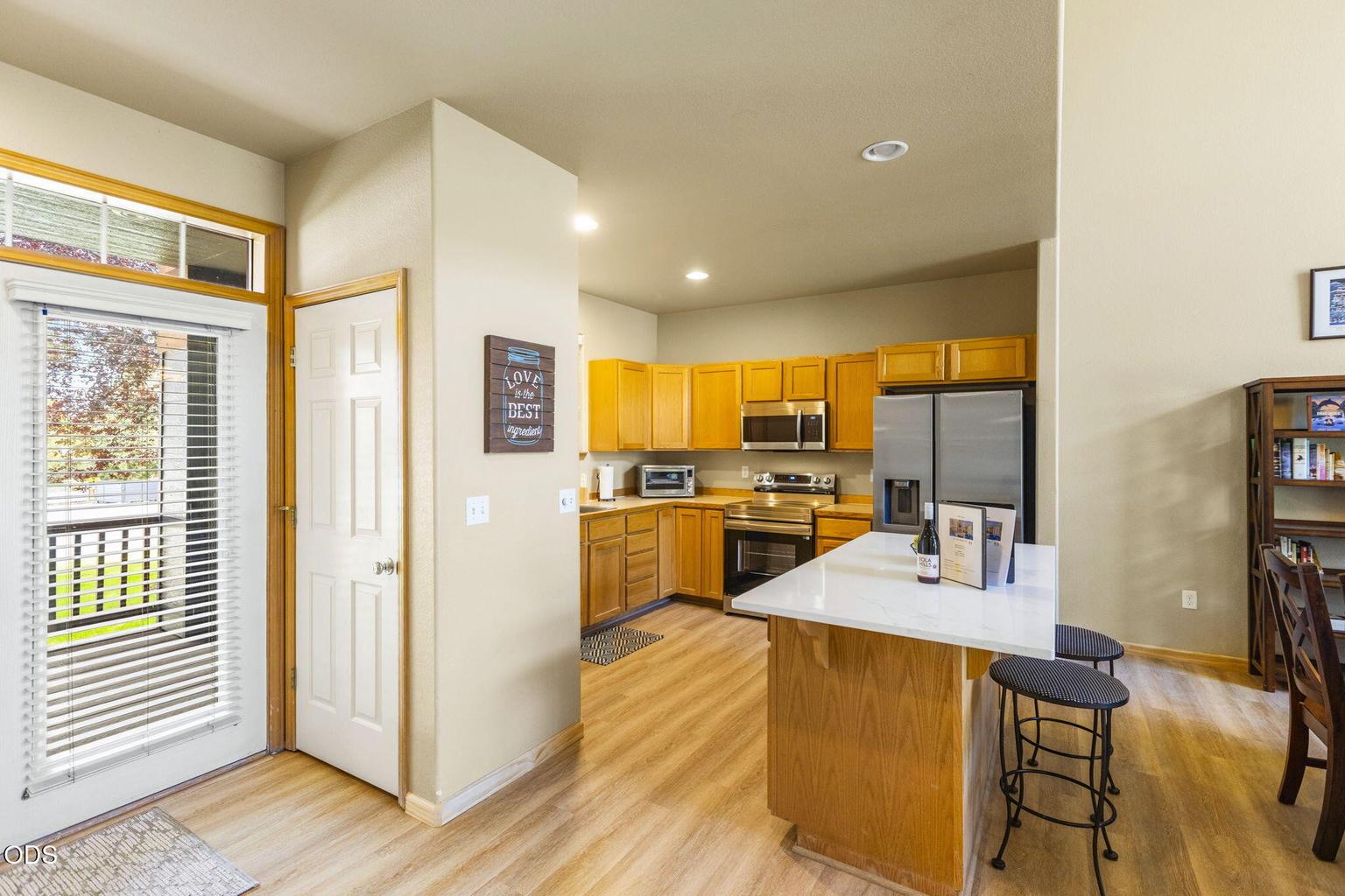 Luxury Vinyl Plank (LVP) is a durable, multi-layered synthetic flooring designed to mimic natural hardwood in long strips. Water-resistant, scratch-resistant, pet-friendly, and ideal for kitchens, bathrooms, and high-traffic areas